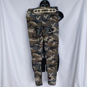 Fornia Camo Moto Leggings Green Gray small, nwt